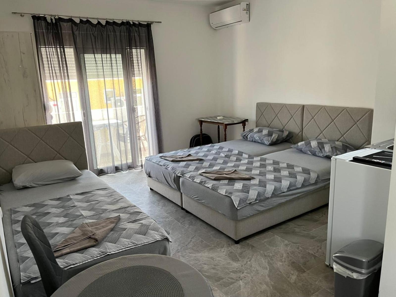 Apartmani Miljevci Sutomore Kamer foto