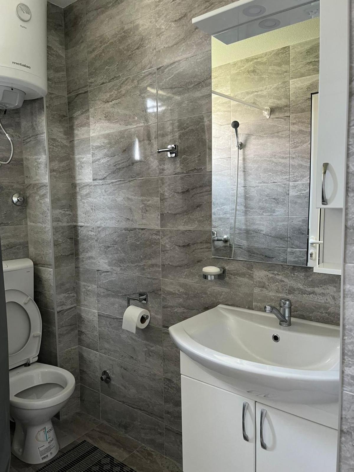 Apartmani Miljevci Sutomore Kamer foto